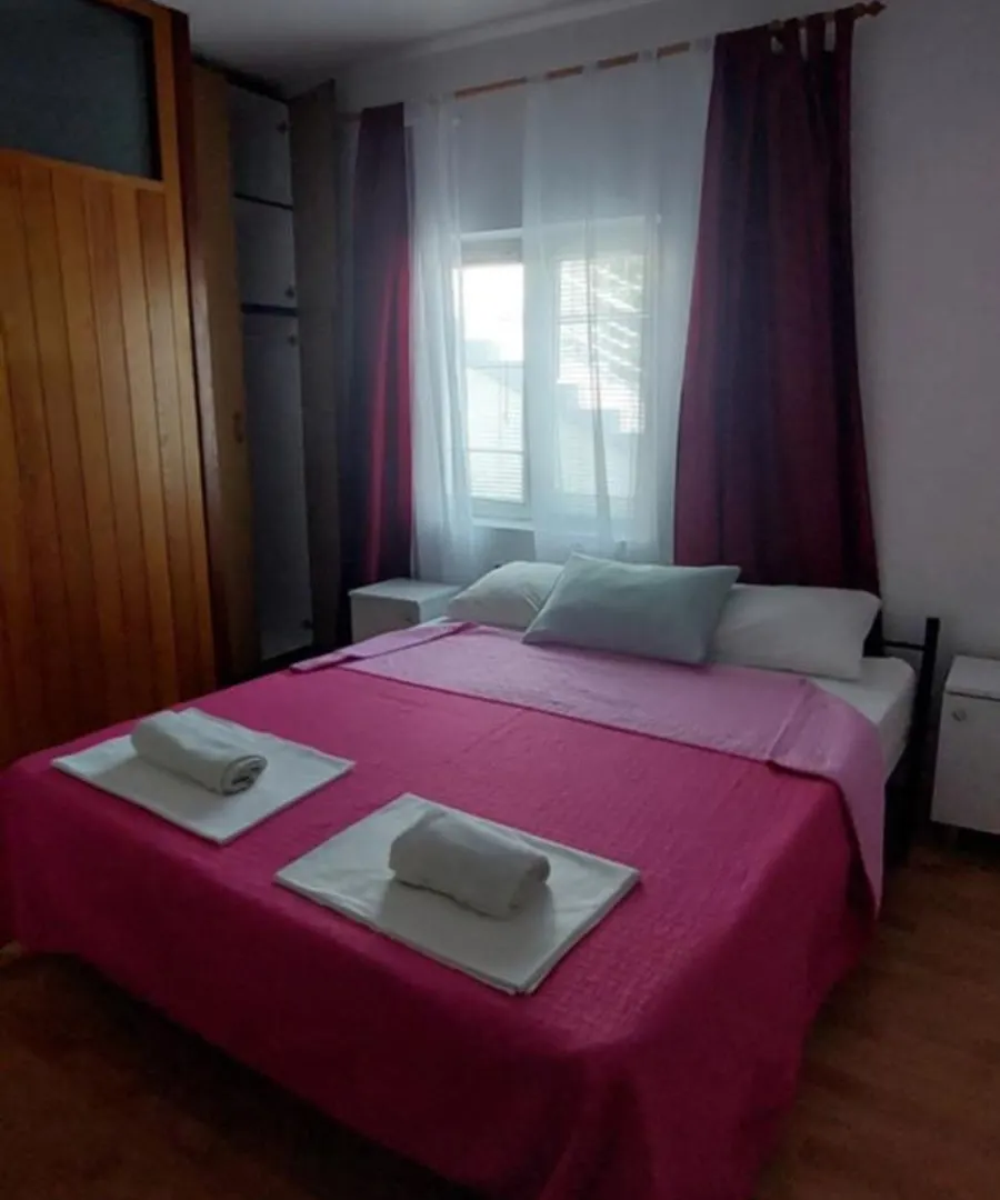 Apartmani Tinka Starigrad Paklenica 0*,  Croatia