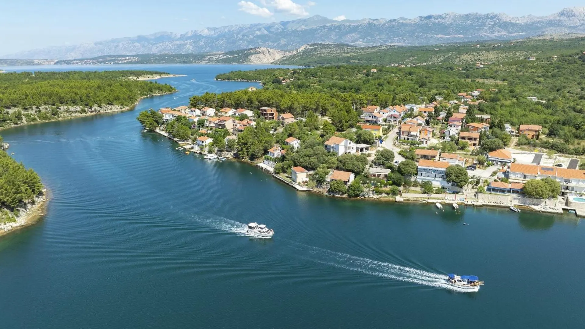 Apartmani Tinka Starigrad Paklenica 0*,  Croatia